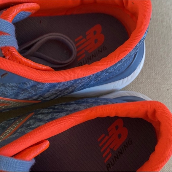 New Balance Women’s 690V4 Speed Ride Sneaker Running Shoes - Picture 5 of 9